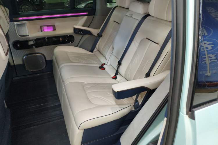 Used Zeekr MIX 2025 Long-Range Intelligent Driving Edition Left Rear Seat