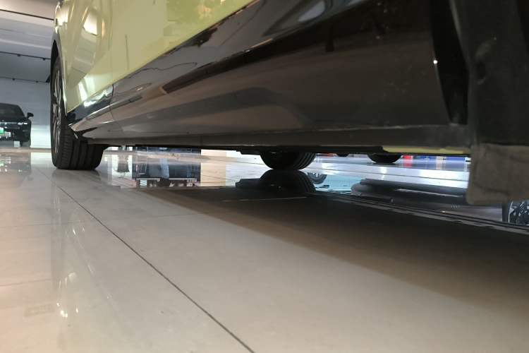 Used Zeekr MIX 2025 Long-Range Intelligent Driving Edition Left Side Sill