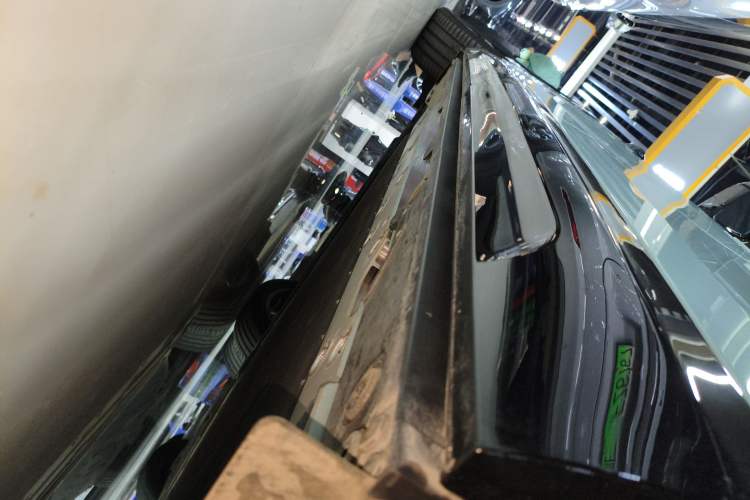 Used Zeekr MIX 2025 Long-Range Intelligent Driving Edition Left Side Sill
