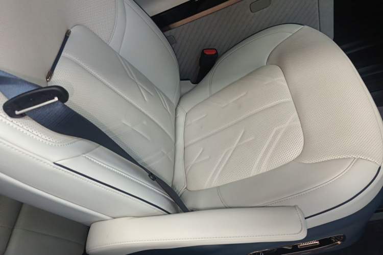 Used Zeekr MIX 2025 Long-Range Intelligent Driving Edition Right Front Seat