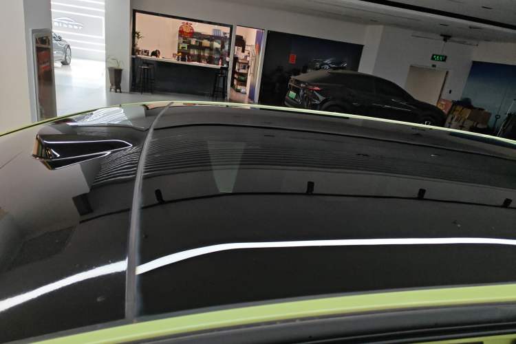 Used Zeekr MIX 2025 Long-Range Intelligent Driving Edition Roof