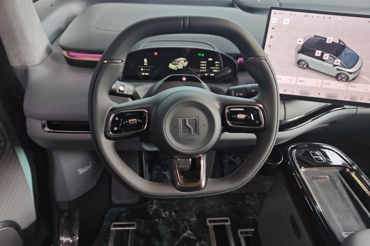 Used Zeekr MIX 2025 Long-Range Intelligent Driving Edition Steering Wheel