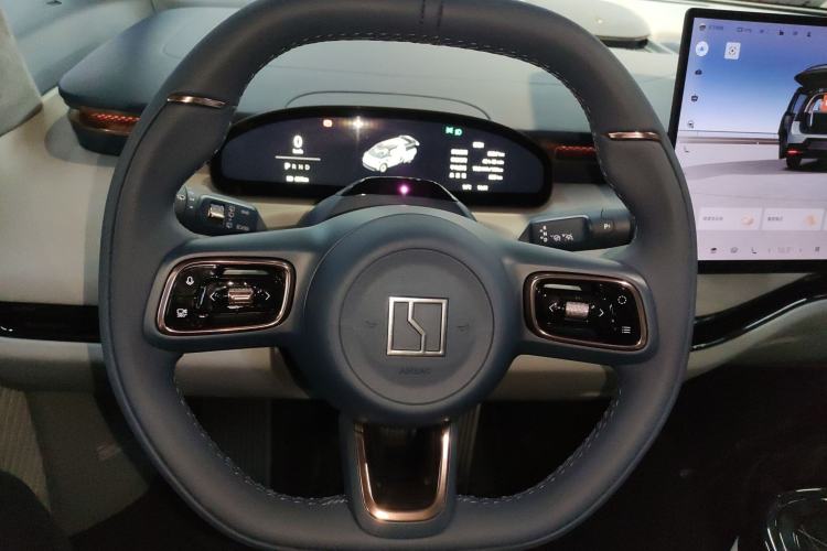 Used Zeekr MIX 2025 Long-Range Intelligent Driving Edition Steering Wheel