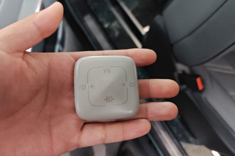 Used Zeekr MIX 2025 Long-Range Intelligent Driving Edition Vehicle Key