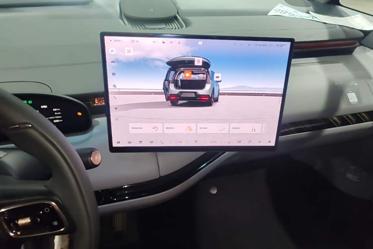 Used Zeekr MIX 2025 Intelligent Driving Version Audio And AC Panel
