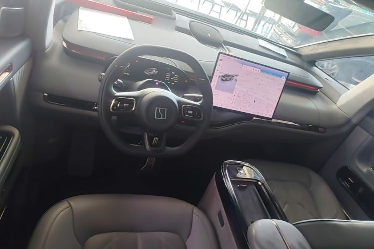Used Zeekr MIX 2025 Intelligent Driving Version Center Console