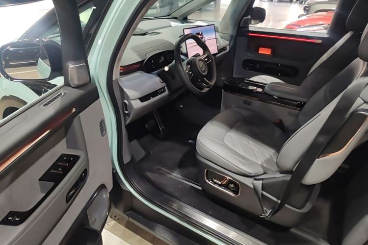 Used Zeekr MIX 2025 Intelligent Driving Version Driver Seat