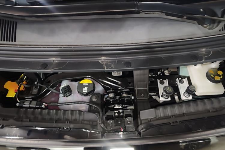 Used Zeekr MIX 2025 Intelligent Driving Version Engine Bay
