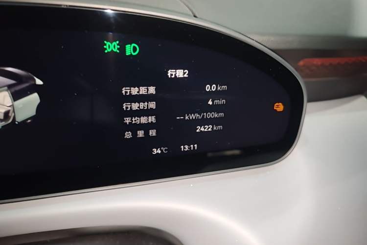 Used Zeekr MIX 2025 Intelligent Driving Version Odometer Close Up