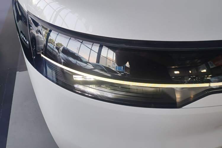 Used Zeekr MIX 2025 Intelligent Driving Version Right Front Headlight