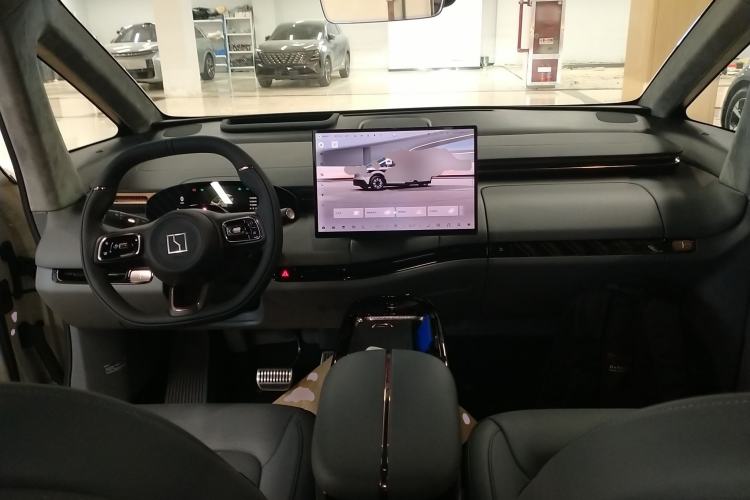 Used Zeekr MIX 2025 Long-Range Intelligent Driving Edition Center Console
