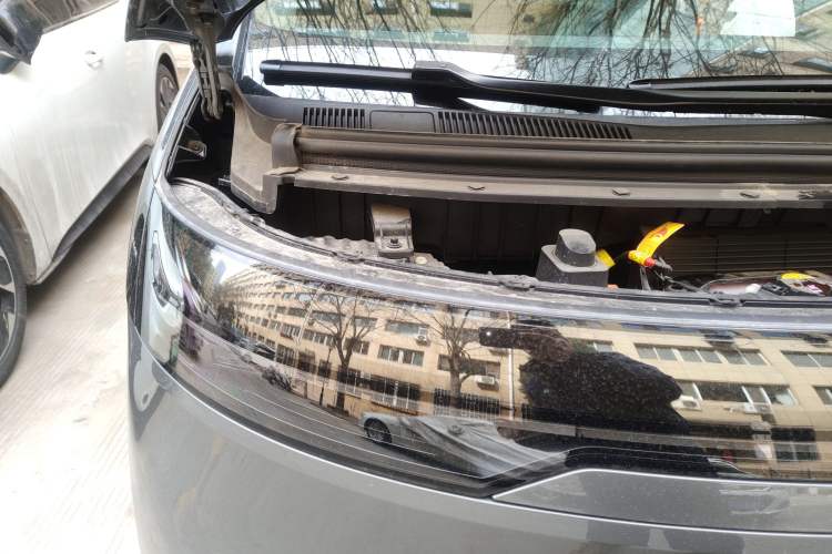 Used Zeekr MIX 2025 Long-Range Intelligent Driving Edition Engine Bay Right