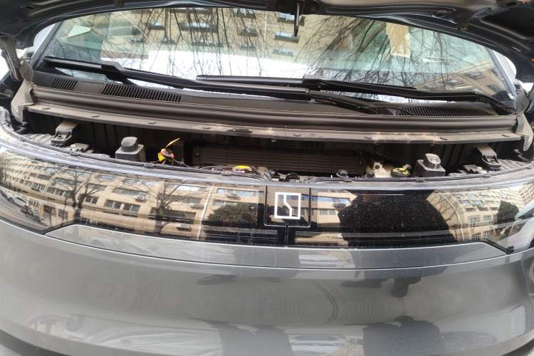 Used Zeekr MIX 2025 Long-Range Intelligent Driving Edition Engine Bay