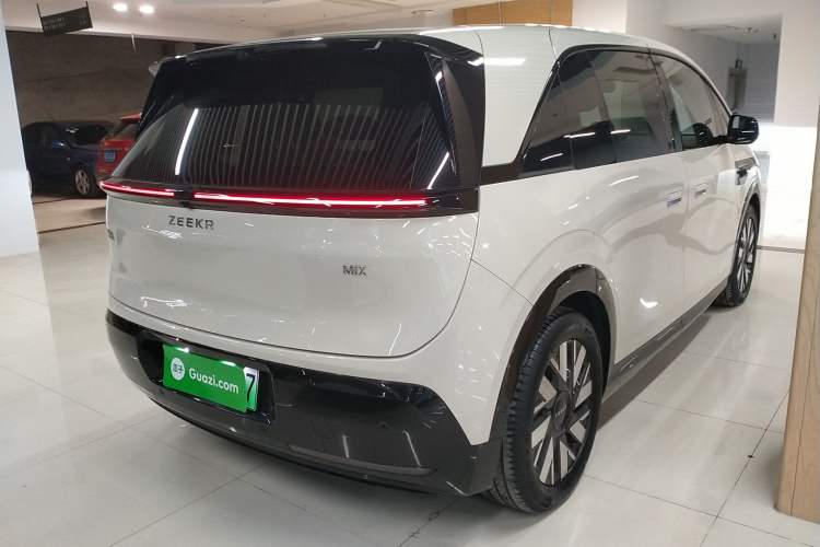 Used Zeekr MIX 2025 Long-Range Intelligent Driving Edition Exterior 5
