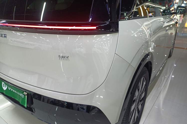 Used Zeekr MIX 2025 Long-Range Intelligent Driving Edition Exterior 6