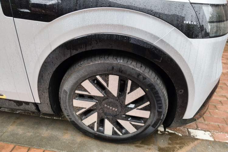 Used Zeekr MIX 2025 Long-Range Intelligent Driving Edition Exterior 7