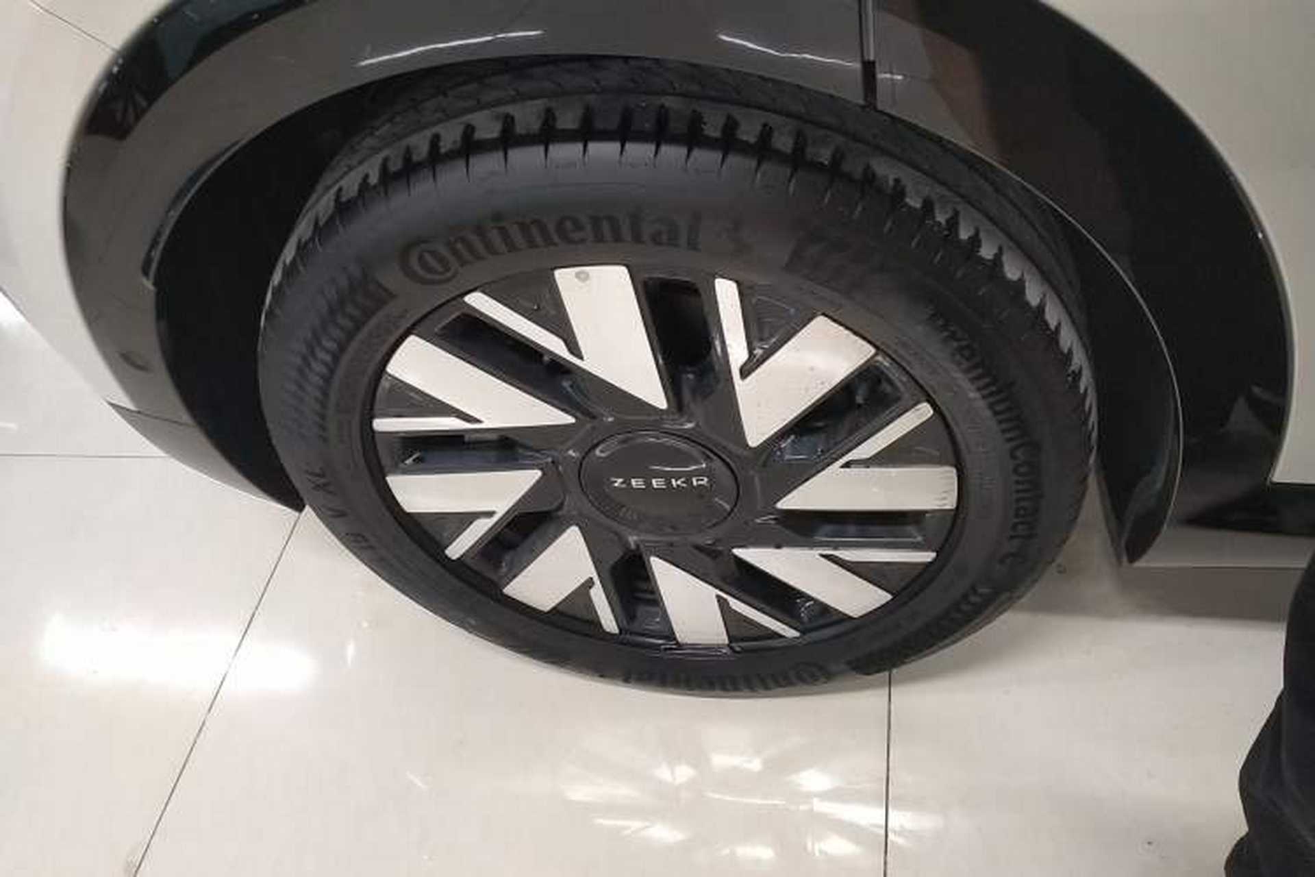 Used Zeekr MIX 2025 Long-Range Intelligent Driving Edition Exterior 8