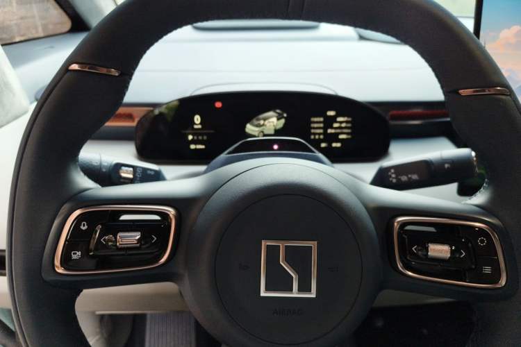 Used Zeekr MIX 2025 Long-Range Intelligent Driving Edition Instrument Cluster