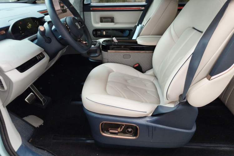 Used Zeekr MIX 2025 Long-Range Intelligent Driving Edition Left Front Seat