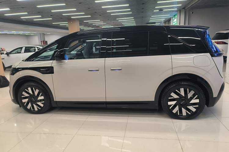 Used Zeekr MIX 2025 Long-Range Intelligent Driving Edition Left Side
