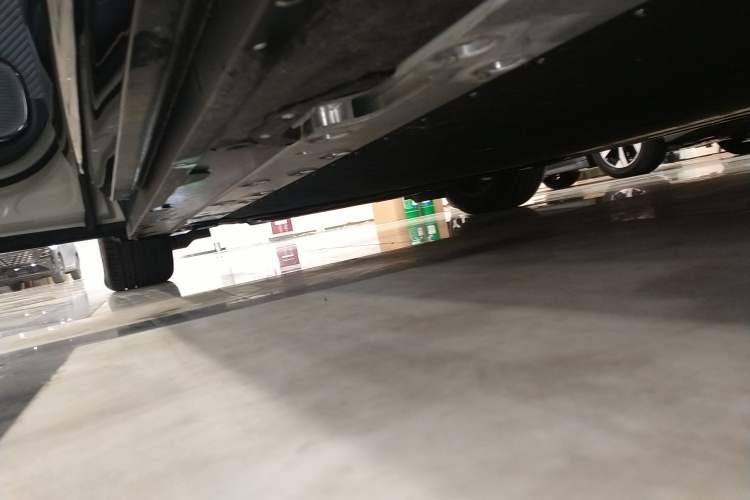 Used Zeekr MIX 2025 Long-Range Intelligent Driving Edition Left Side Sill