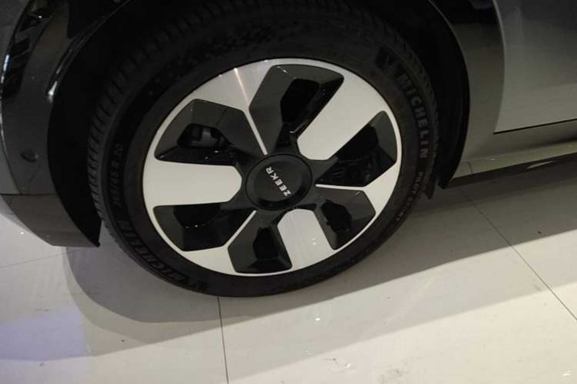 Used Zeekr MIX 2025 Long-Range Intelligent Driving Edition Right Rear Wheel Hub