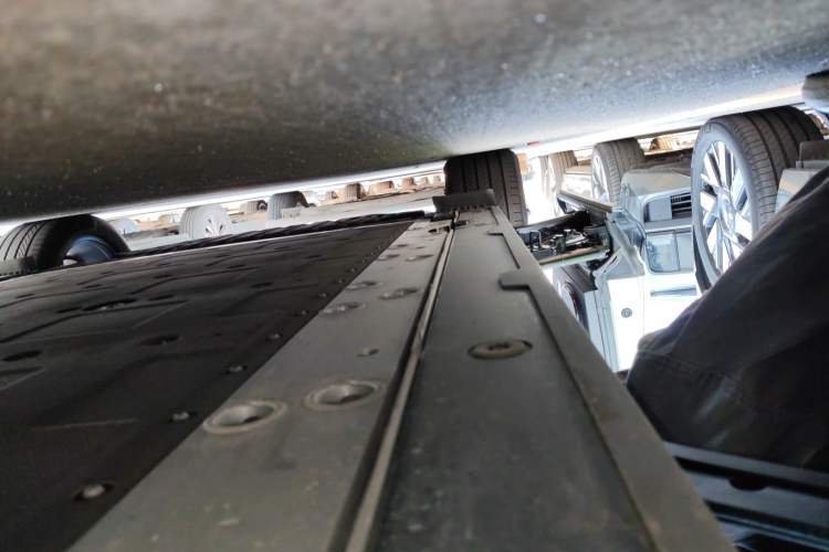 Used Zeekr MIX 2025 Long-Range Intelligent Driving Edition Right Side Sill
