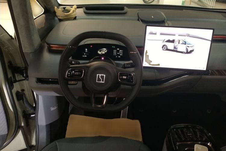 Used Zeekr MIX 2025 Long-Range Intelligent Driving Edition Steering Wheel