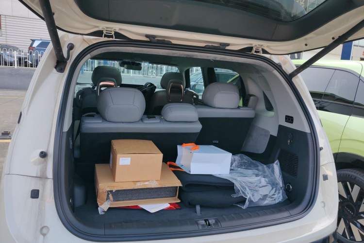 Used Zeekr MIX 2025 Long-Range Intelligent Driving Edition Trunk