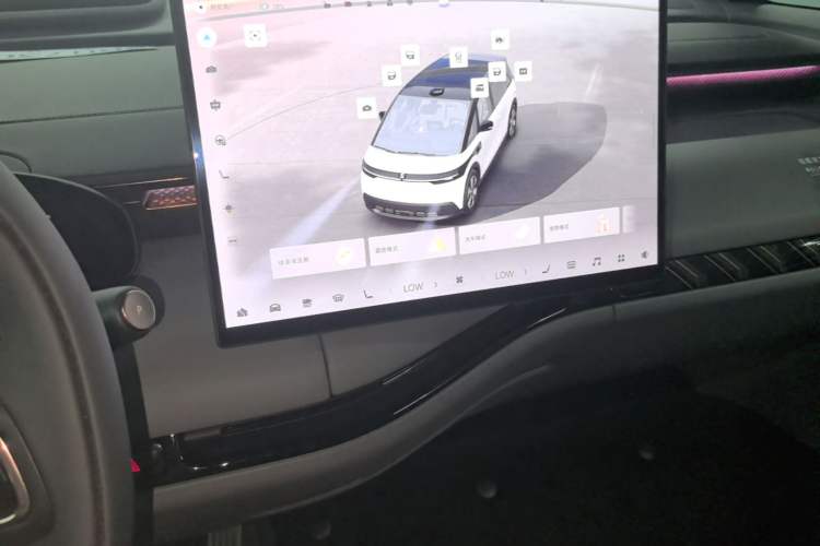 Used Zeekr MIX 2025 Intelligent Driving Version Audio And AC Panel