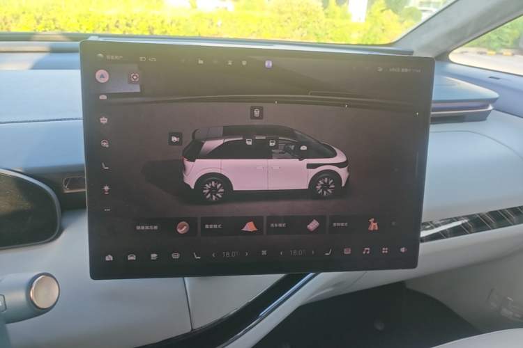 Used Zeekr MIX 2025 Long-Range Intelligent Driving Edition Audio And AC Panel