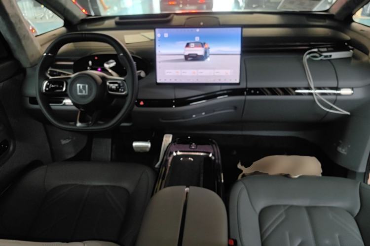Used Zeekr MIX 2025 Intelligent Driving Version Center Console