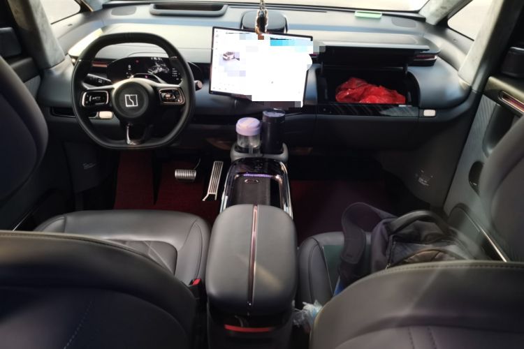 Used Zeekr MIX 2025 Intelligent Driving Version Center Console