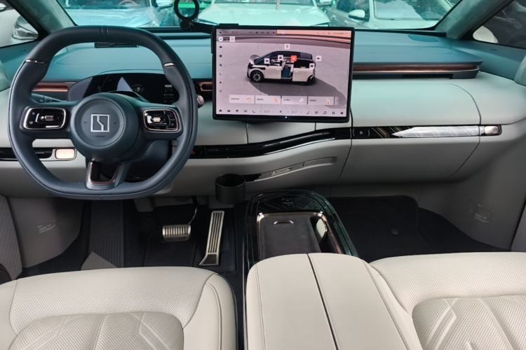 Used Zeekr MIX 2025 Long-Range Intelligent Driving Edition Center Console