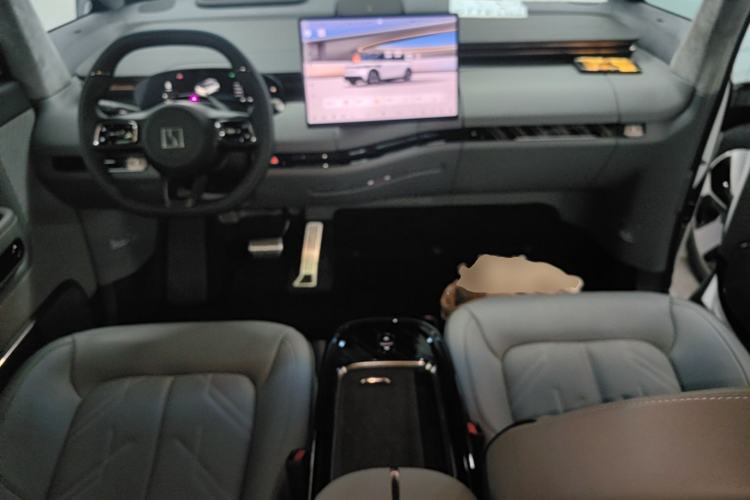 Used Zeekr MIX 2025 Intelligent Driving Version Center Console