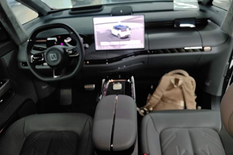 Used Zeekr MIX 2025 Intelligent Driving Version Center Console