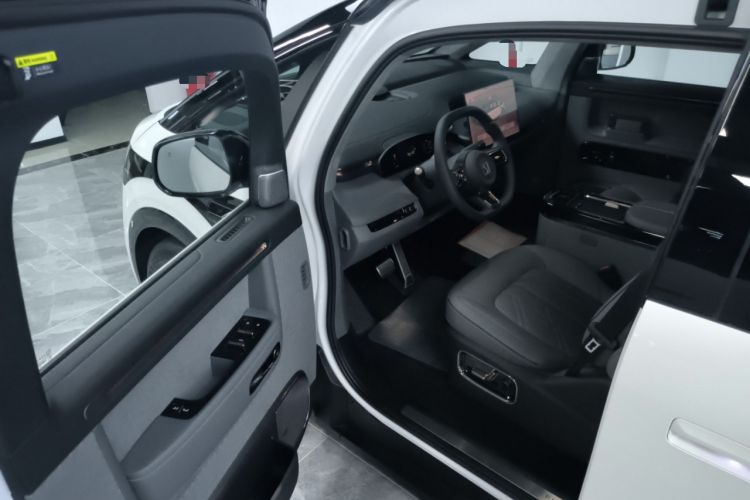 Used Zeekr MIX 2025 Long-Range Intelligent Driving Edition Driver Seat