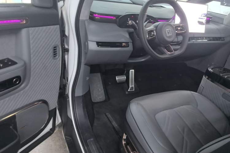 Used Zeekr MIX 2025 Intelligent Driving Version Driver Seat