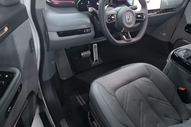 Used Zeekr MIX 2025 Intelligent Driving Version Driver Seat