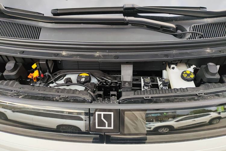 Used Zeekr MIX 2025 Long-Range Intelligent Driving Edition Engine Bay