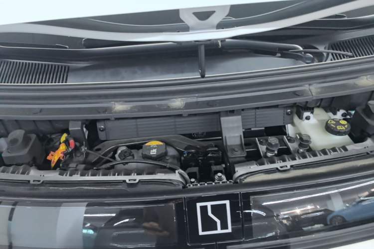 Used Zeekr MIX 2025 Intelligent Driving Version Engine Bay