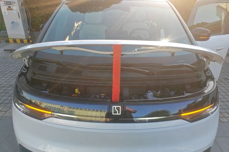 Used Zeekr MIX 2025 Long-Range Intelligent Driving Edition Engine Bay