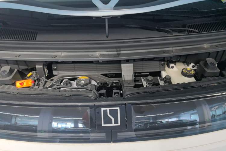 Used Zeekr MIX 2025 Intelligent Driving Version Engine Bay
