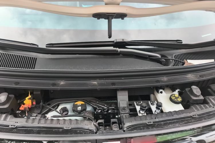 Used Zeekr MIX 2025 Long-Range Intelligent Driving Edition Engine Bay