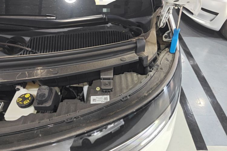 Used Zeekr MIX 2025 Intelligent Driving Version Engine Bay Left