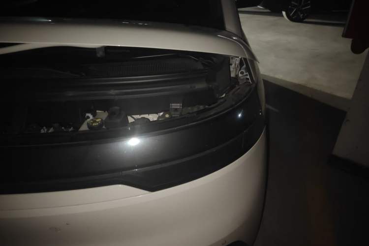 Used Zeekr MIX 2025 Long-Range Intelligent Driving Edition Engine Bay Left