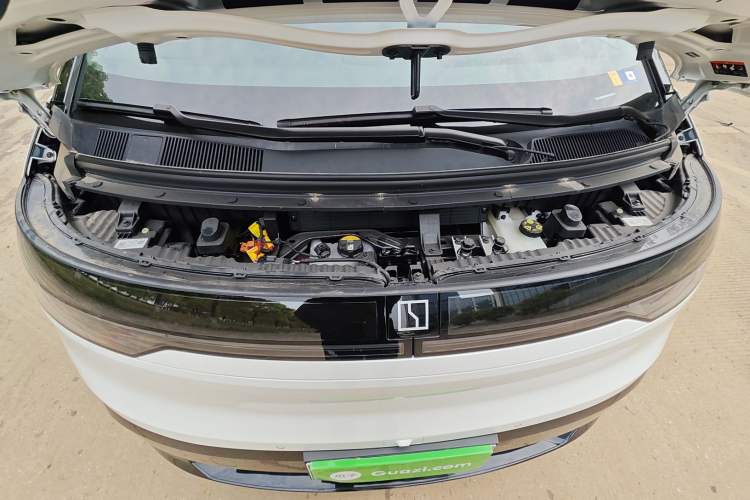 Used Zeekr MIX 2025 Intelligent Driving Version Engine Bay