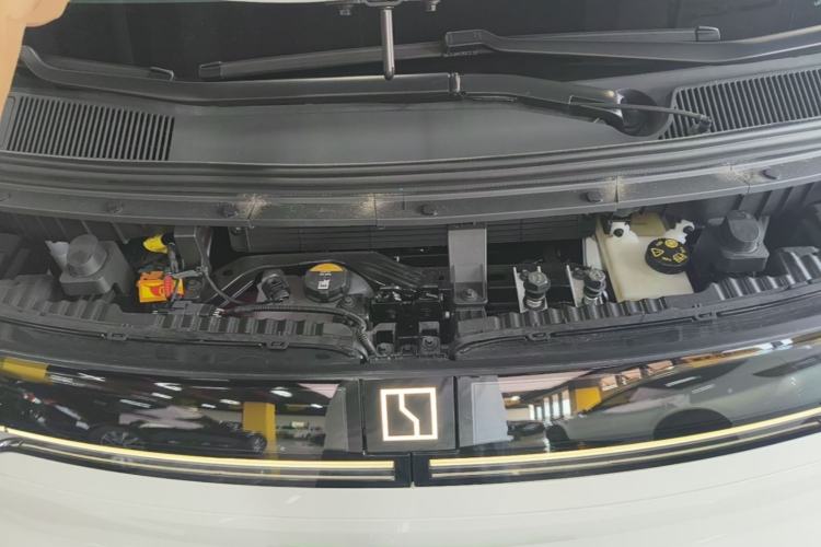 Used Zeekr MIX 2025 Intelligent Driving Version Engine Bay