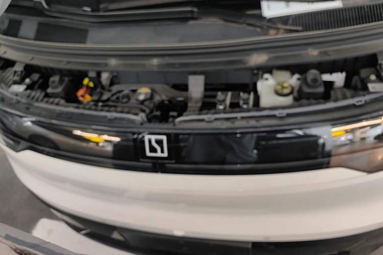 Used Zeekr MIX 2025 Intelligent Driving Version Engine Bay