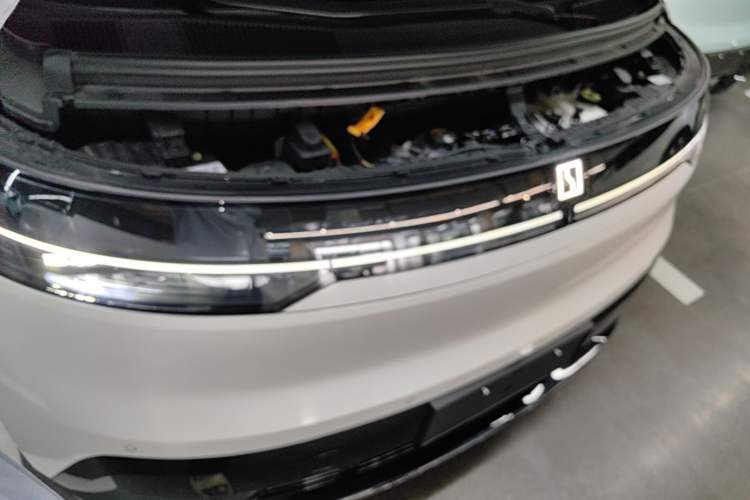 Used Zeekr MIX 2025 Intelligent Driving Version Engine Bay
